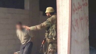 İddia: '41 sivili katleden Esad askeri, hâlâ Suriye ordusunda görev yapıyor'