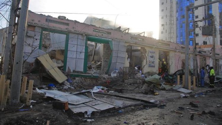 Somali’de meydana gelen patlamalarda en az 100 kişi öldü 