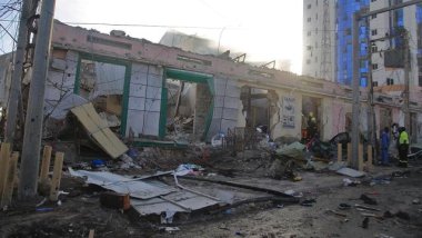 Somali’de meydana gelen patlamalarda en az 100 kişi öldü 