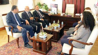 Bekir Bozdağ başkanlığındaki AK Parti heyeti HDP'yle görüştü