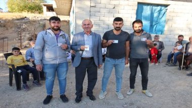 Bu köyde herkesin soyadı aynı