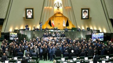 İran meclisinden göstericilere savaş ilanı gibi karar
