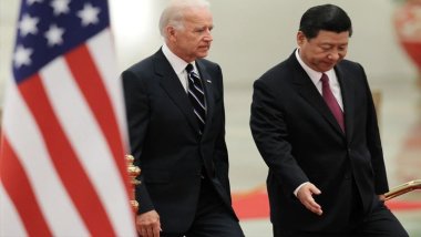 Biden ve Şi, ilk kez yüz yüze görüştü