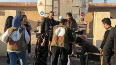 Barzani Yardım Vakfı'ndan mülteci kampındaki ailelere yardım