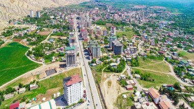 Diyarbakır: Polis rüzgarı hesaplayamadı, bir ilçe gaza boğuldu