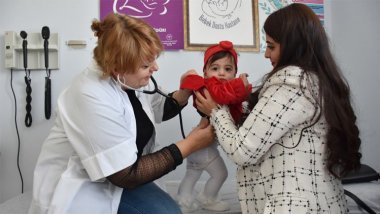 Ukraynalı kadın doktor Olena, Hakkari'de görev yapıyor