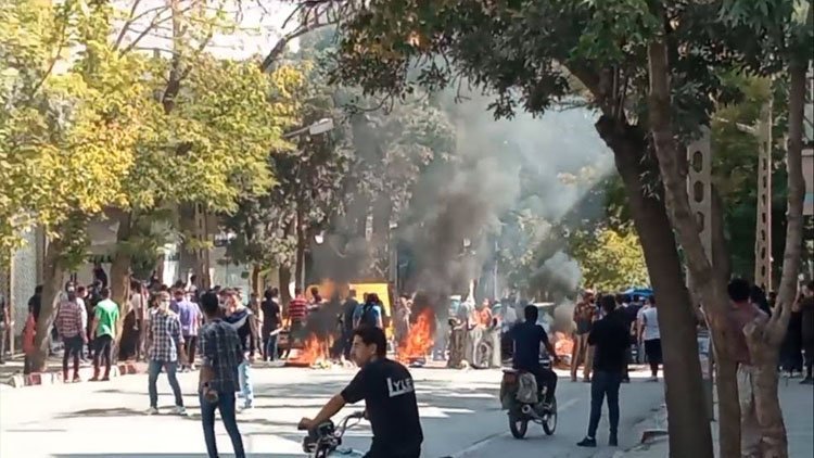 HRANA: Rojhılat ve İran’da 448 gösterici öldürüldü