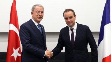 Fransa Savunma Bakanı ile Akar arasında olası Rojava operasyonu görüşmesi