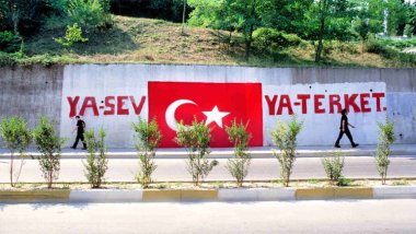 'Kimseye Verilecek Bir Çakıl Taşımız Yoktur' Veya ‘Ya Sev Ya Terket!' Metaforu Üzerine Birkaç Söz 