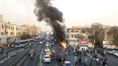 İran'da protestolar yeniden alevlendi