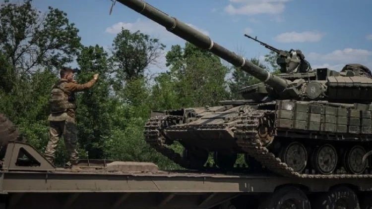 New York Times: 'Rus komutan kendi askerlerini havaya uçurdu'
