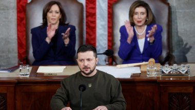 Zelenskiy, ABD Kongresi'ne hitap etti: Ukrayna düşmedi!