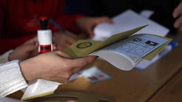 MetroPOLL’den yılın son anketi