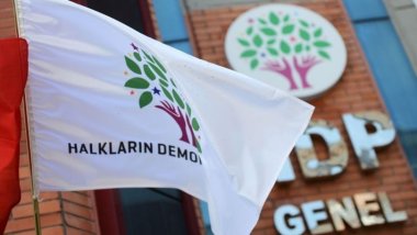 AYM HDP’nin hazine yardımına geçici bloke koydu