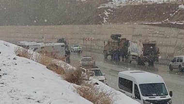 Van’da mültecileri taşıyan araca ateş açıldı: 2 kişi hayatını kaybetti