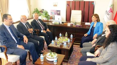 HDP, AK Parti’nin başörtüsü konusundaki randevu talebini reddetti