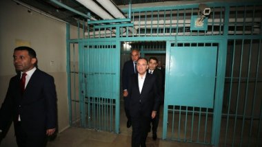 Bozdağ'dan cezaevleriyle ilgili sosyal medya hamlesi