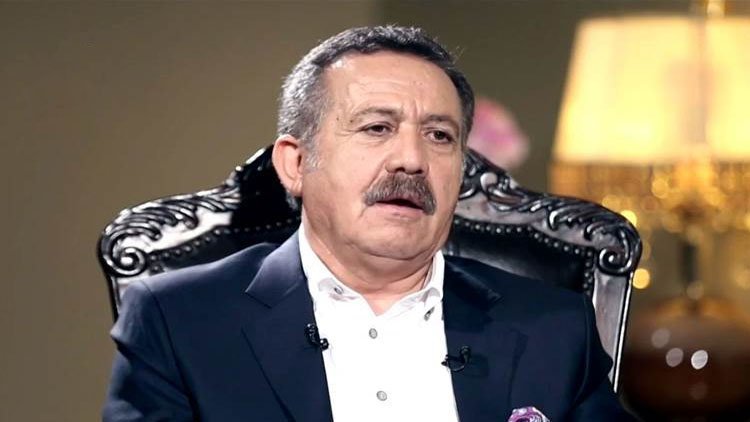 Tarihçi Akyürekli: Milliyetçilik mensubiyetini sevmek ırkçılık ise onu kutsamaktır