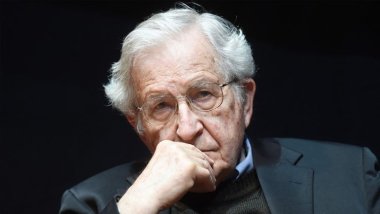 Chomsky: Dünya geri dönüşü olmayan bir felakete gitgide yaklaşıyor