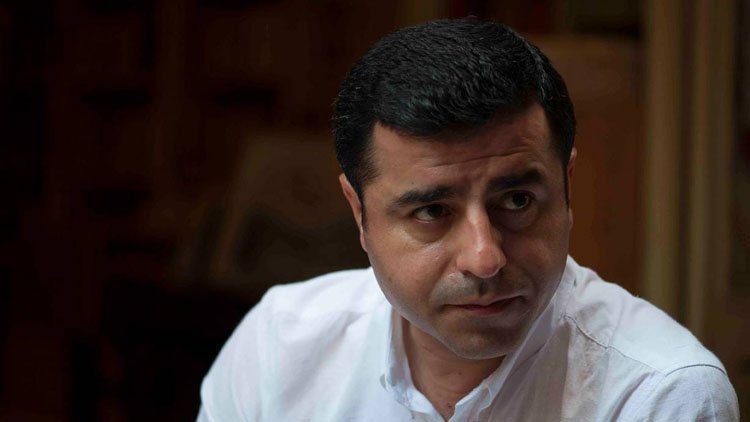 Demirtaş'tan muhalefet liderlerine çağrı: 'Bir araya geleceğiz; ya içeride ya dışarıda!'