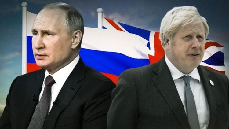Boris Johnson: Putin beni füze saldırısıyla tehdit etti