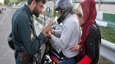 İran'da kameralı tesettür kontrolleri başlıyor