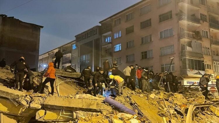 Fuat Oktay son durumu açıkladı: 284 can kaybı, 2 bin 323 yaralı!