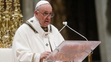 Papa Franciscus'tan Türkiye ve Suriye'deki depremzedeler için dayanışma çağrısı