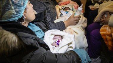  Depremlerden etkilenen bölgelerdeki 1362 refakatsiz çocuğun 369'u ailelerine teslim edildi