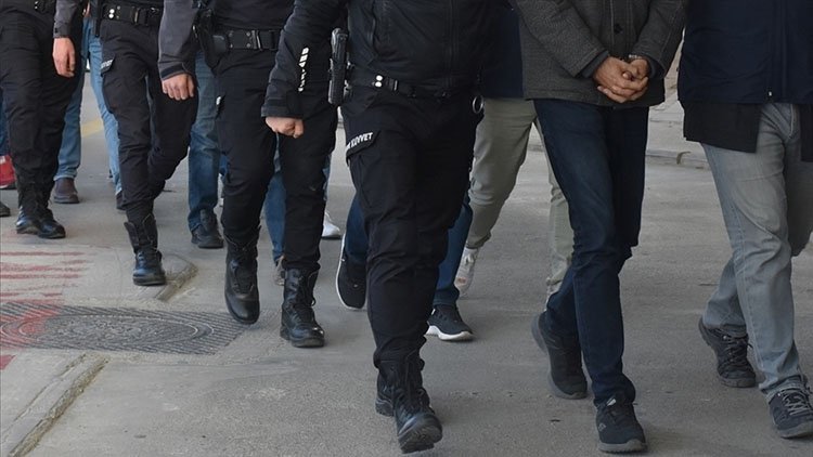 Malatya ve Antep'te deprem nedeniyle yıkılan binalarla ilgili gözaltılar