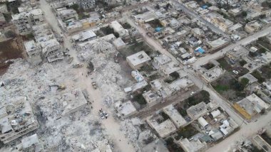 Maraş depreminin yerle bir ettiği Cinderes'te hayat