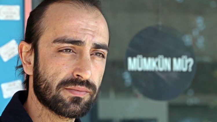 Depremde ailesini kaybeden adam kayıtlara ölü olarak geçti