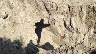 Deprem bölgesinde araştırma: Değişik kütle hareketleri tespit ettiler