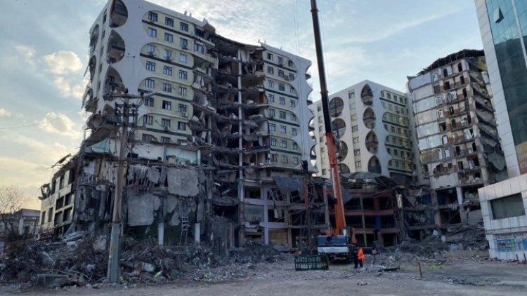 Diyarbakır Barosu başvurdu, mahkeme yıkım işlemlerini durdurdu