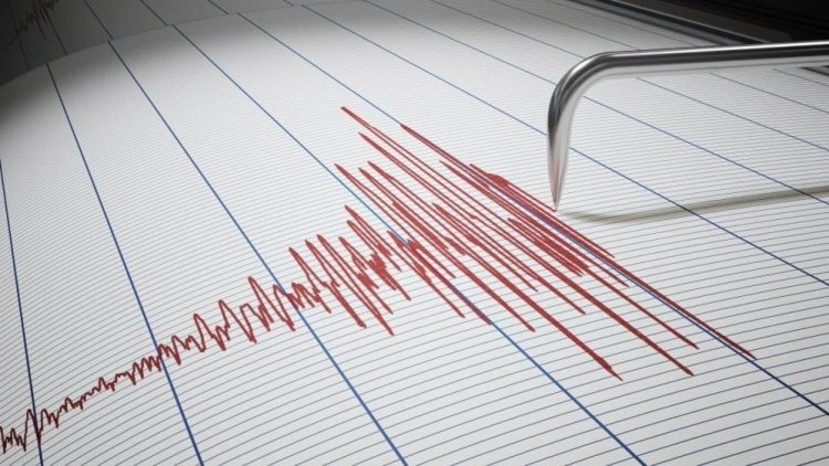 İzmir'de 4.1 büyüklüğünde deprem