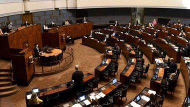 Finlandiya parlamentosu NATO tasarısını onayladı