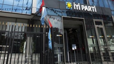 İYİ Parti'de istifa dalgası: e-Devlet sistemi tıkandı