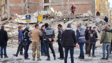 Malatya’da 5 katlı bina çöktü