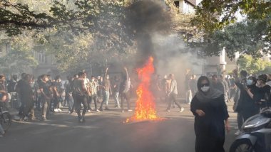 Jina Emini gösterilerinde tutuklanan 22 bin kişiye af çıktı