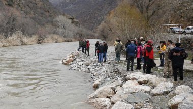 Dersim'de Pülümür Çayı'na düşen otomobildeki 2 kişi hayatını kaybetti