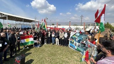 Cindires’te katledilenlerin ailesi ve bir grup Afrinli açlık grevine başladı