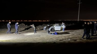 Diyarbakır’da bir kişi aracında kurşunlanarak öldürüldü