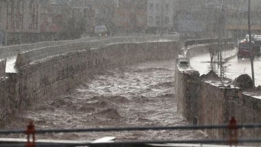 Meteoroloji'den deprem bölgesine sağanak yağış uyarısı