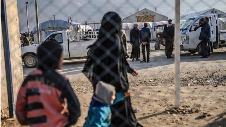 Norveç, Roj Kampı’nda tutulan iki kız kardeş ve çocukları geri aldı