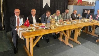 HAK-PAR'lı Mehmet Ali Sönmez, İzmir’de milletvekilli adaylığını açıkladı