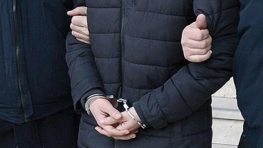 Van'da yedisi çocuk 20 gözaltı