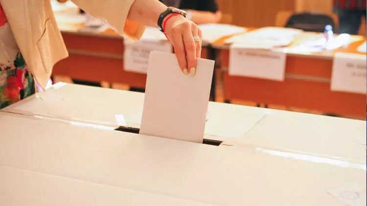 13 şirketin son seçim anketlerinin ortalamasına göre ikinci tur senaryosu
