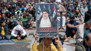 Sadr Hareketi tüm faaliyetlerini 1 yıllığına durdurduğunu duyurdu