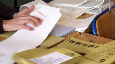 Metropoll Araştırma anketi: Üç ittifaktan ikisinin oyu düştü