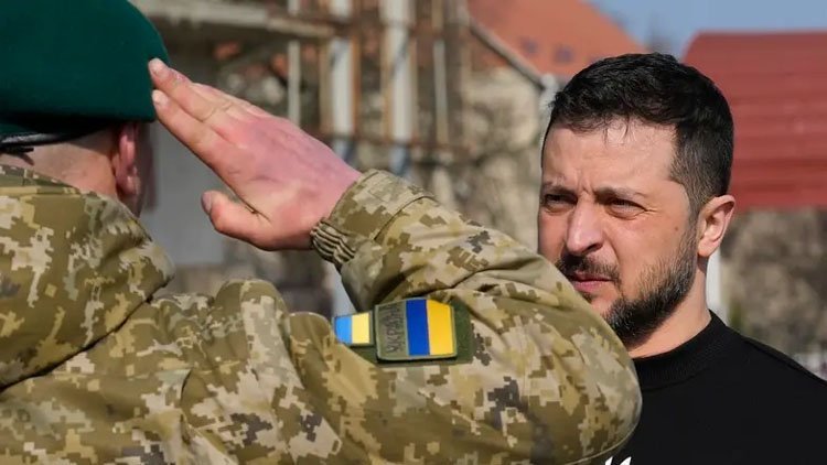 Zelenskiy: 'Saddam Kuveyt'ten nasıl çıkmışsa Putin'in de Ukrayna'dan öyle çıkacak'